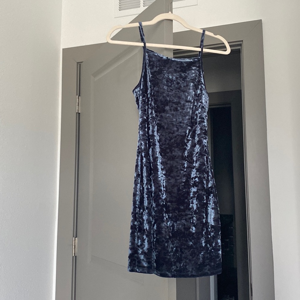 Forever 21 Velvet dress